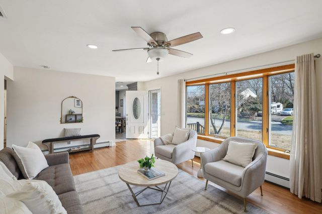 98 Bieselin Road, Bellport Village, NY 11713