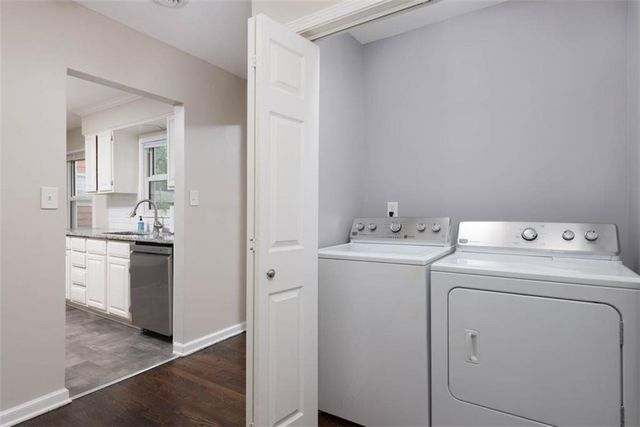 9103 Central Street, Kansas City, MO 64114