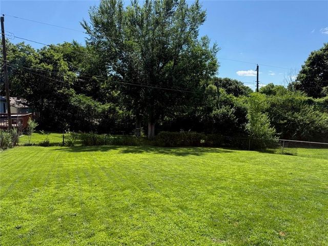 9103 Central Street, Kansas City, MO 64114