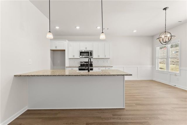 6405 River Plantation Drive, Lula, GA 30554