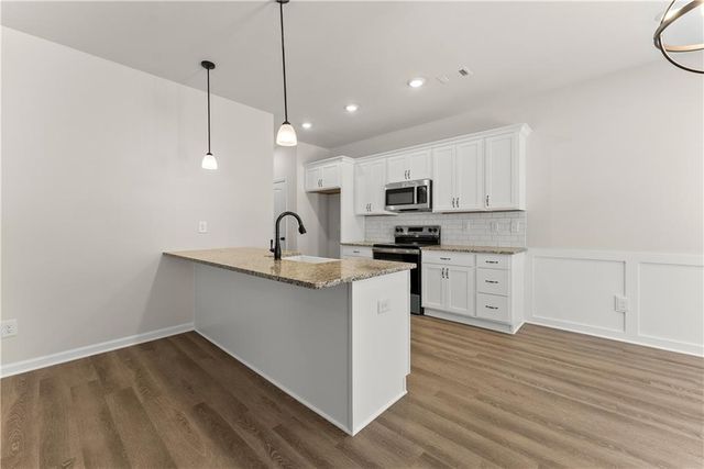 6405 River Plantation Drive, Lula, GA 30554