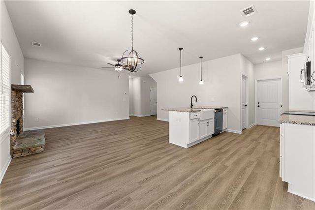 6405 River Plantation Drive, Lula, GA 30554