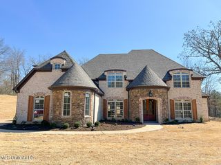 427 Poplar Lane, Holly Springs, MS 38635