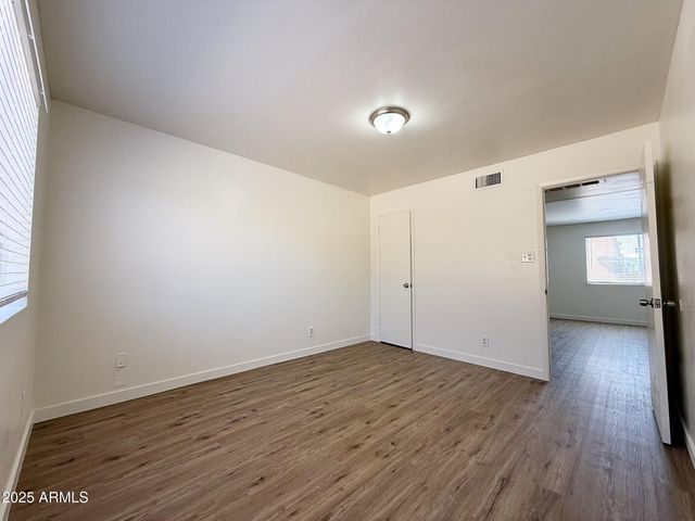 5918 W ALICE Avenue 4, Glendale, AZ 85302