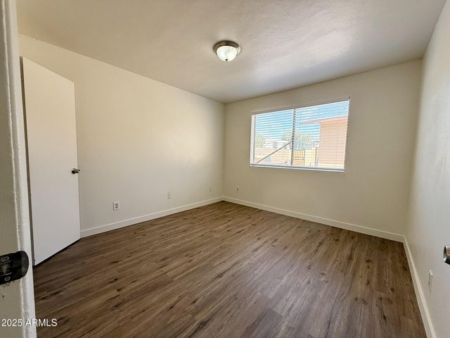 5918 W ALICE Avenue 4, Glendale, AZ 85302