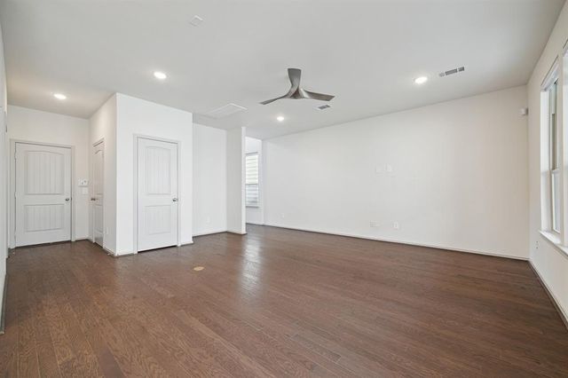 5126 Emma Forest Street, Houston, TX 77018