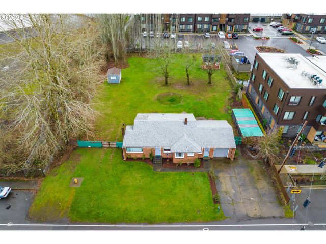 450 Se HOGAN Rd, Gresham, OR 97080