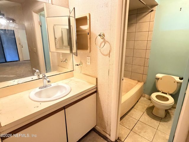 2519 WHISPERING WOODS Boulevard 3, Jacksonville, FL 32246