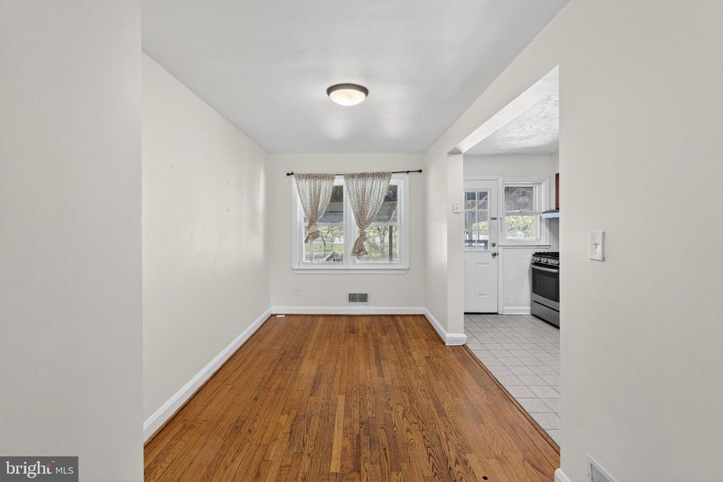 Image 14 of property listing at 2233 FIRETHORN RD, Baltimore, MD 21220