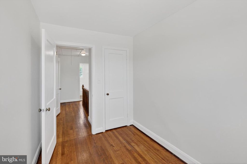 Image 23 of property listing at 2233 FIRETHORN RD, Baltimore, MD 21220