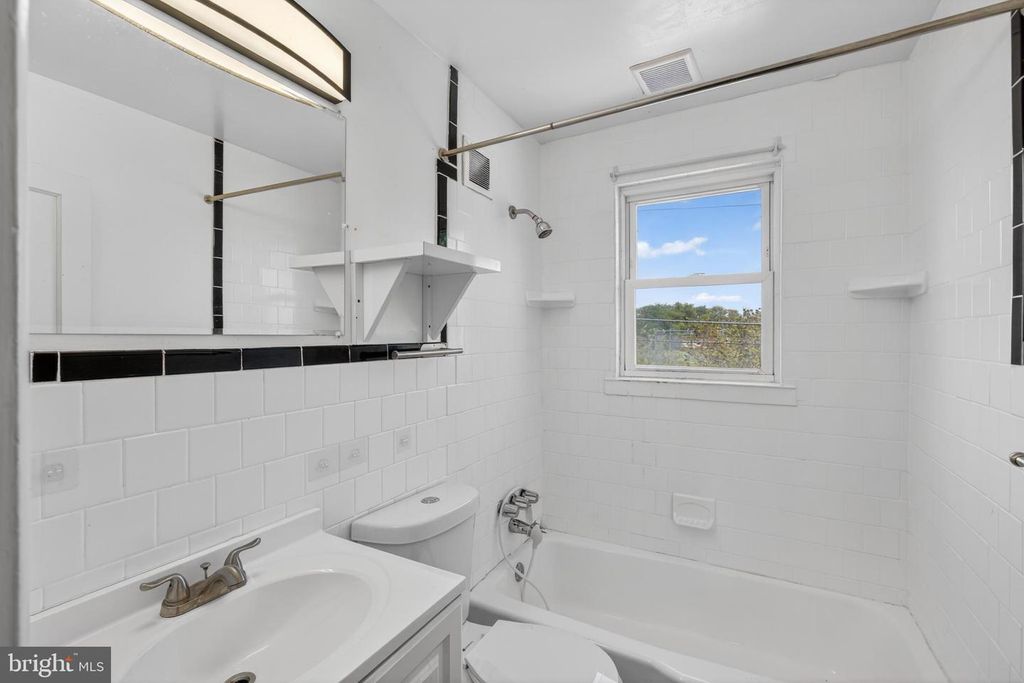 Image 24 of property listing at 2233 FIRETHORN RD, Baltimore, MD 21220