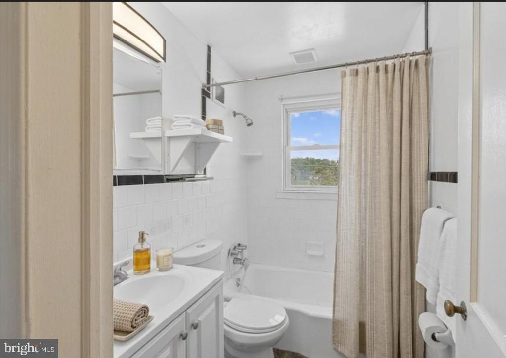 Image 25 of property listing at 2233 FIRETHORN RD, Baltimore, MD 21220