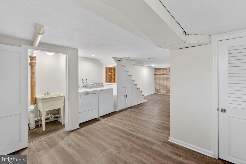Image 30 of property listing at 2233 FIRETHORN RD, Baltimore, MD 21220