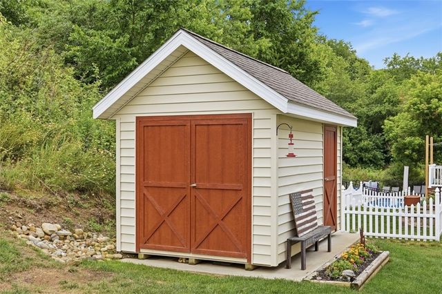202 Millstream Lane, Jackson Twp, PA 16063