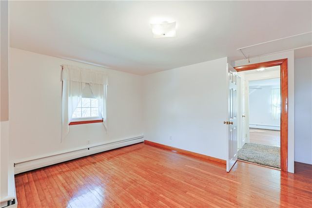 47 Dartmouth Avenue, East Providence, RI 02915