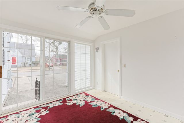 47 Dartmouth Avenue, East Providence, RI 02915