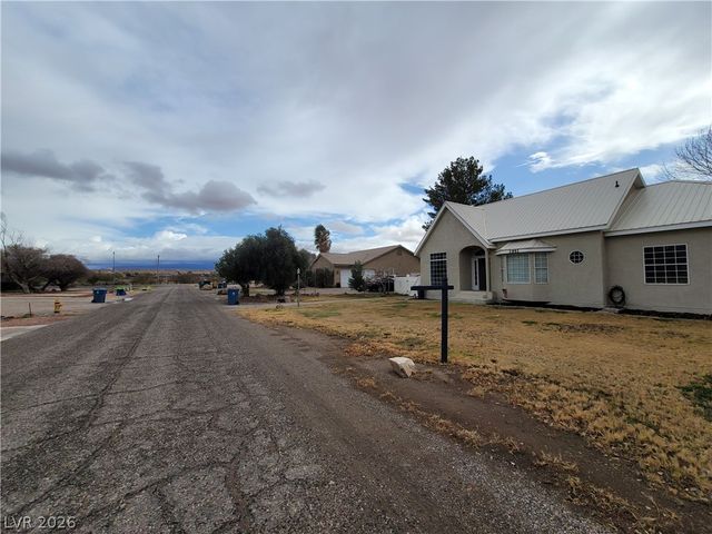 1951 Jim Haworth Court, Logandale, NV 89021