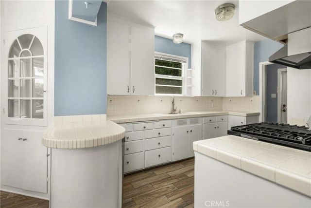 1112 N Lowell, Santa Ana, CA 92703