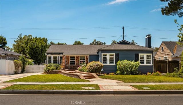 1112 N Lowell, Santa Ana, CA 92703