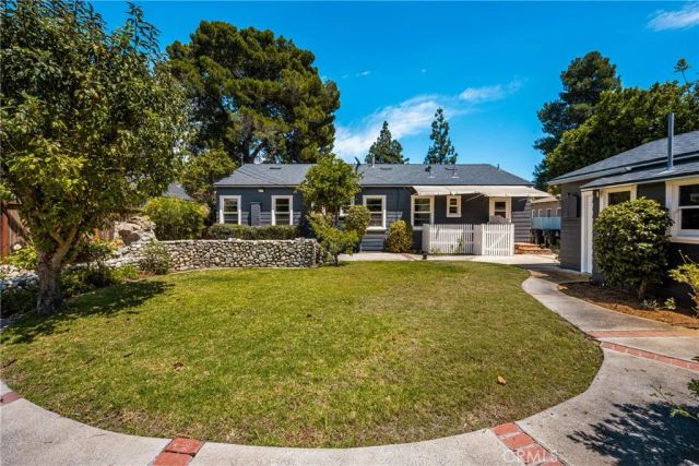 1112 N Lowell, Santa Ana, CA 92703