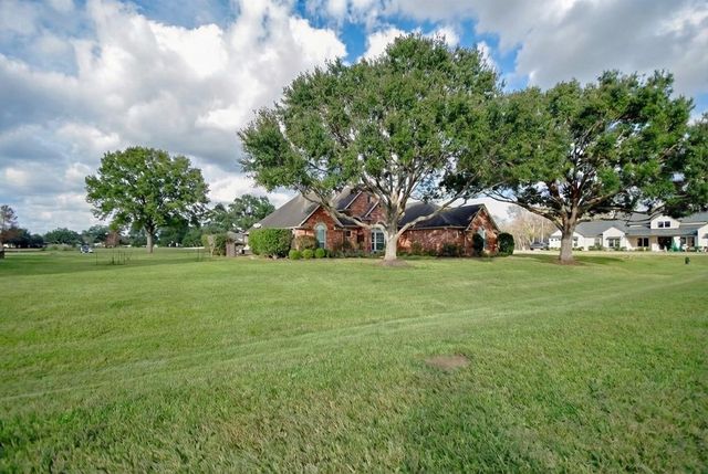 3702 Westerdale Drive, Fulshear, TX 77441