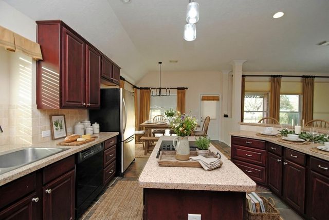 3702 Westerdale Drive, Fulshear, TX 77441