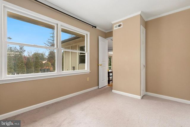 9329 HARVEY RD, Silver Spring, MD 20910