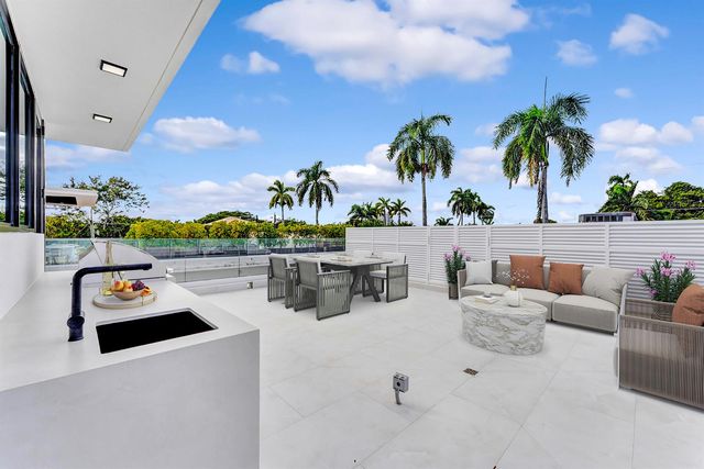 2130 S Miami Avenue, Miami, FL 33129