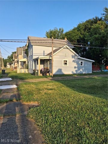 1412 4th Street NE, Canton, OH 44704