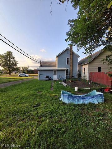1412 4th Street NE, Canton, OH 44704