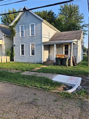 1412 4th Street NE, Canton, OH 44704