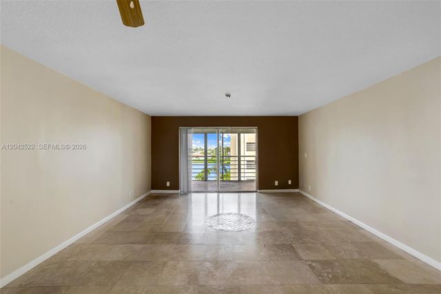 321 SE 3rd St 408, Dania Beach, FL 33004