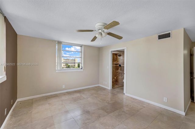 321 SE 3rd St 408, Dania Beach, FL 33004