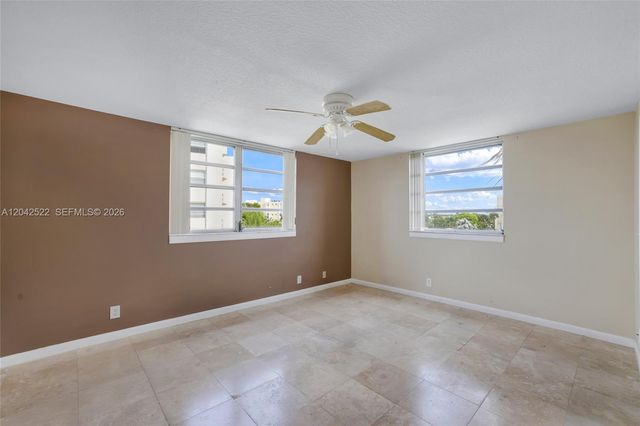 321 SE 3rd St 408, Dania Beach, FL 33004