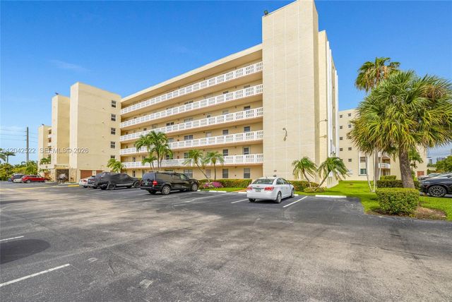 321 SE 3rd St 408, Dania Beach, FL 33004