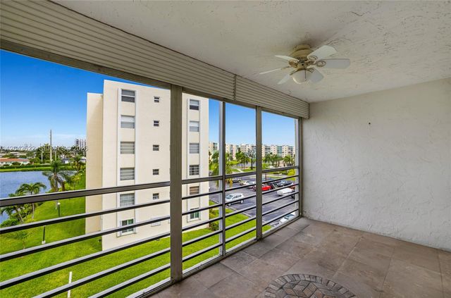 321 SE 3rd St 408, Dania Beach, FL 33004