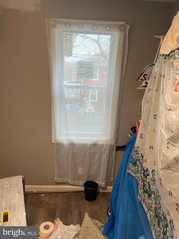 3044 FENWICK ROAD, Camden, NJ 08104