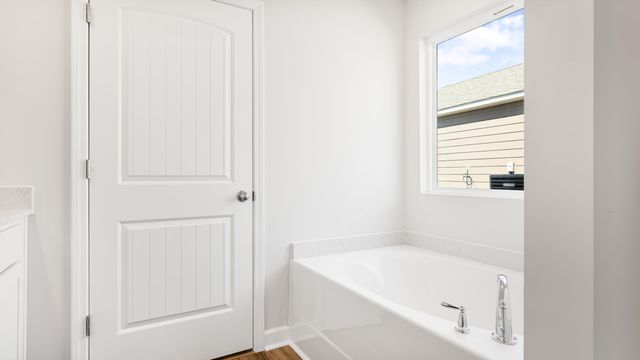 5909 Pelagic Drive, Milton, FL 32583