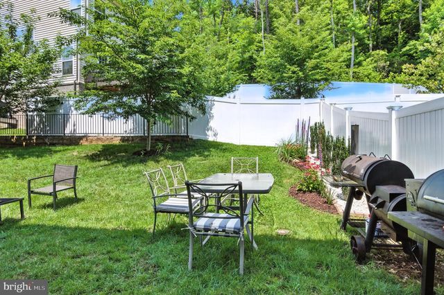 1052 OWENS RD, Oxon Hill, MD 20745