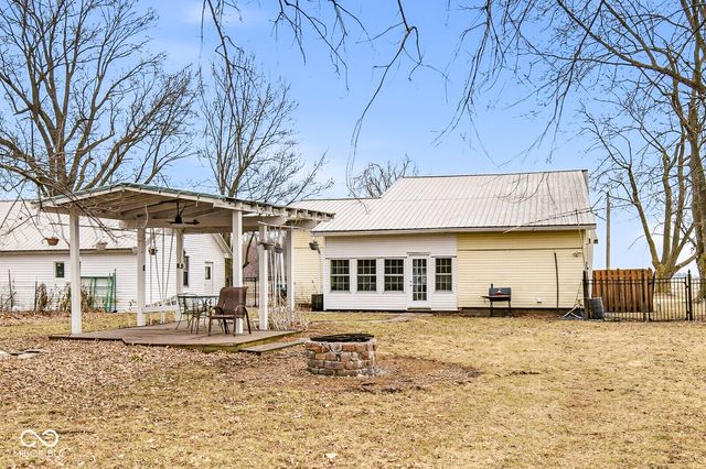 4540 S County Road 1400 E, Kirklin, IN 46050