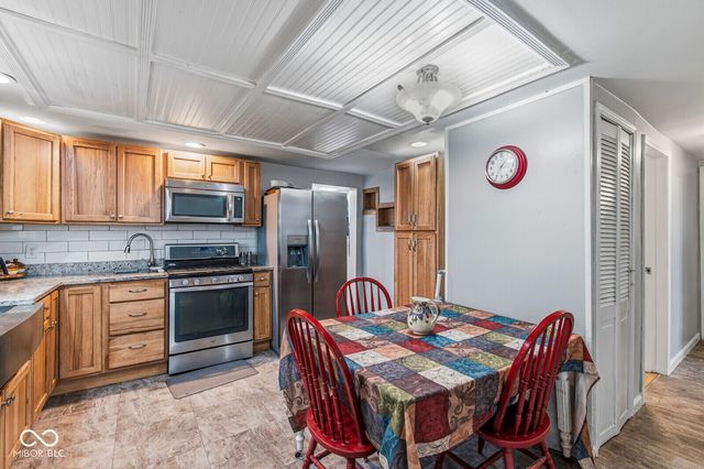 4540 S County Road 1400 E, Kirklin, IN 46050