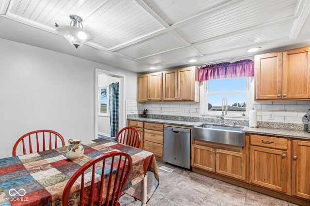 4540 S County Road 1400 E, Kirklin, IN 46050