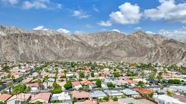 51685 Avenida Herrera, La Quinta, CA 92253