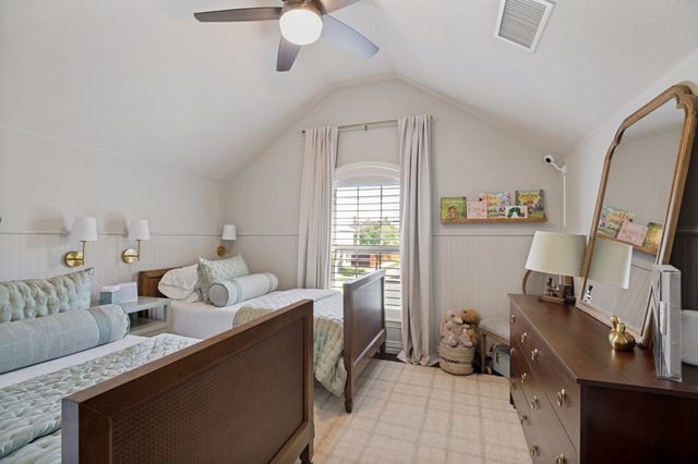 1300 Burnett Drive, Lantana, TX 76226