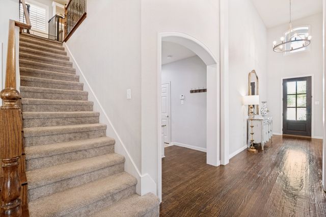 1300 Burnett Drive, Lantana, TX 76226