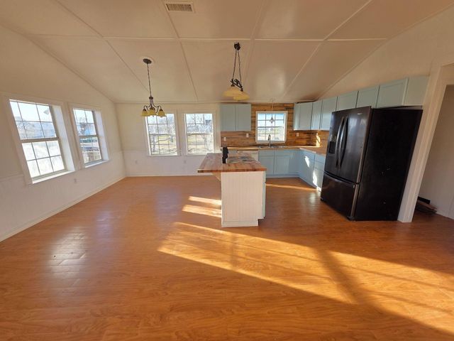 405 Blue Water Boulevard, Sargent, TX 77414