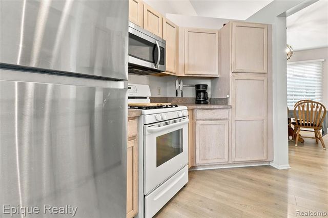 5063 Blue Spruce Drive, Ypsilanti, MI 48197