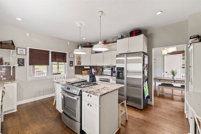 923 Virginia Avenue, Des Moines, IA 50315