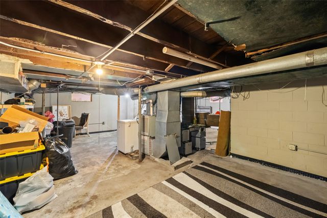 923 Virginia Avenue, Des Moines, IA 50315