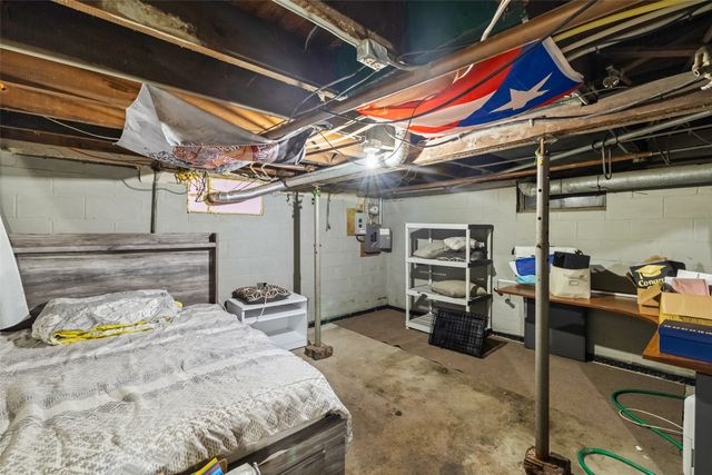 923 Virginia Avenue, Des Moines, IA 50315